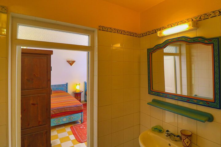 Room 146 of 266