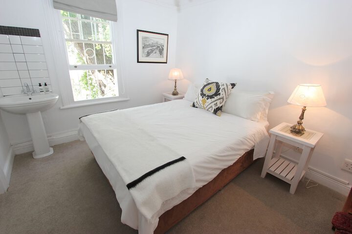 Room 10 of 40