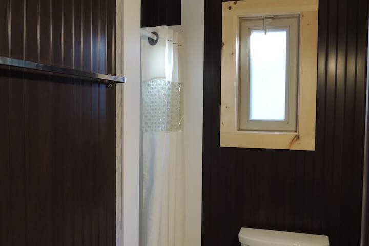 Room 48 of 63