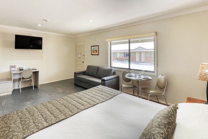Room 15 of 43