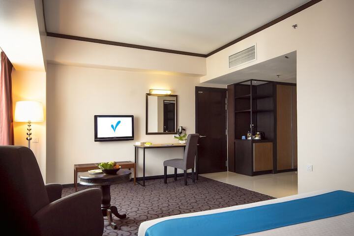 Room 17 of 87