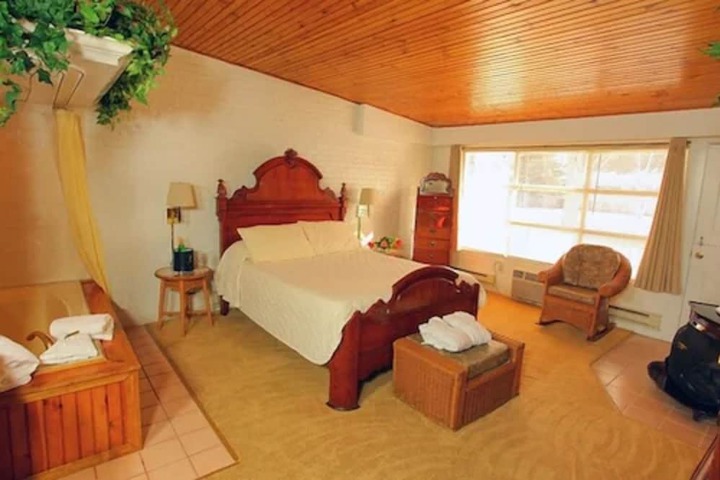 Room 38 of 63