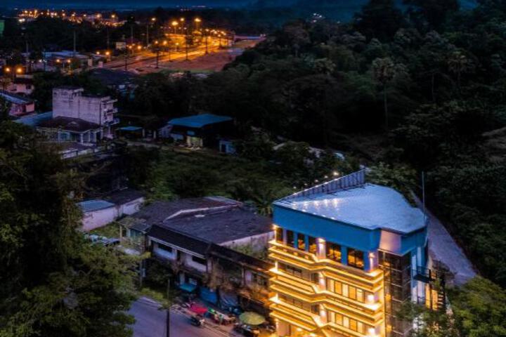 The Crest Hotel