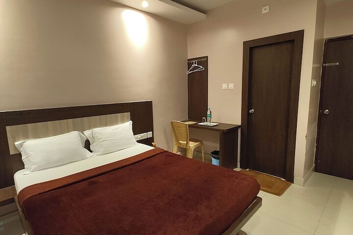 Room 18 of 24