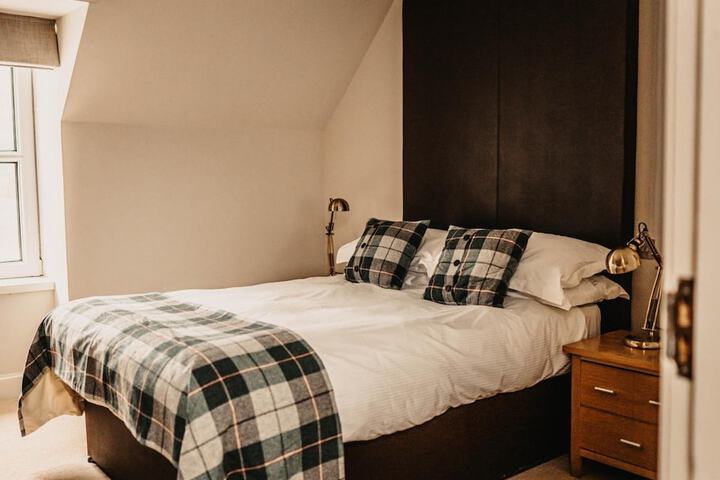 Room 7 of 52