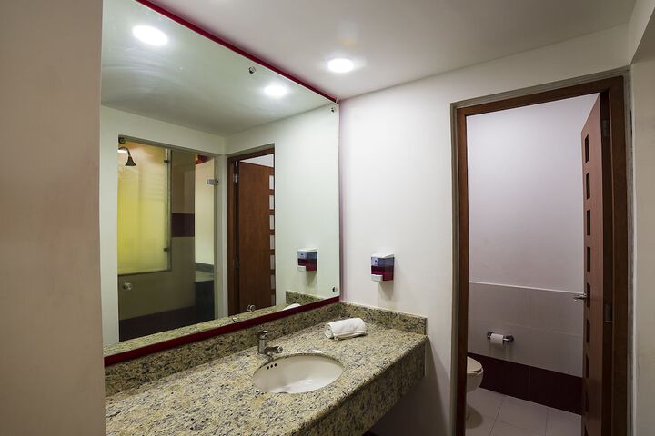 Room 15 of 62