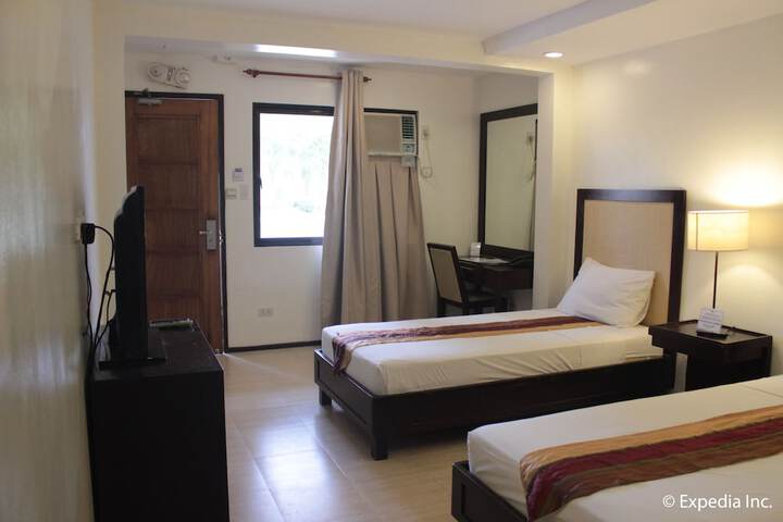 Room 14 of 31