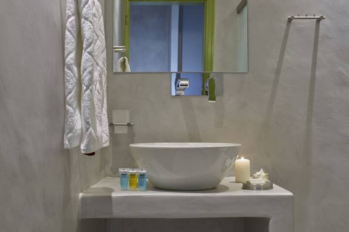 Bath Interior