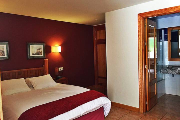 Room 10 of 68