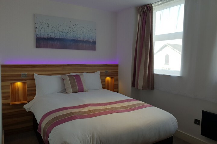 Room 21 of 46