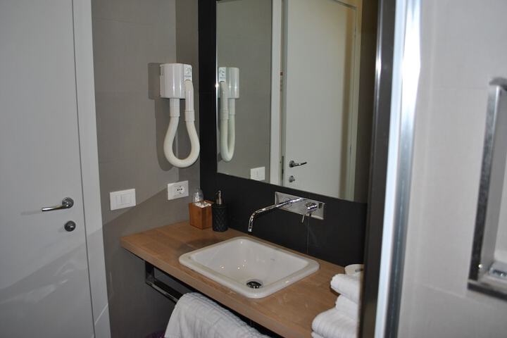 Room 55 of 86