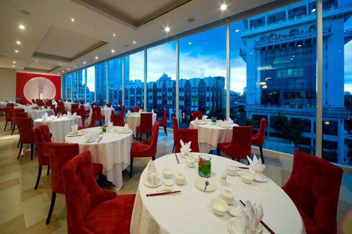 Dining 53 of 93