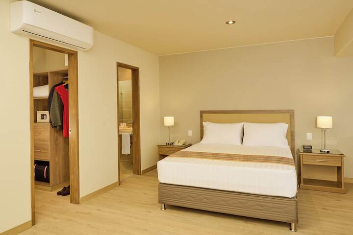 Room 4 of 36