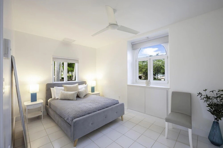 Room 5 of 21