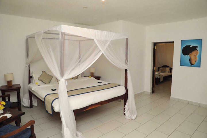 Room 8 of 27