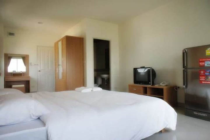 Room 15 of 23