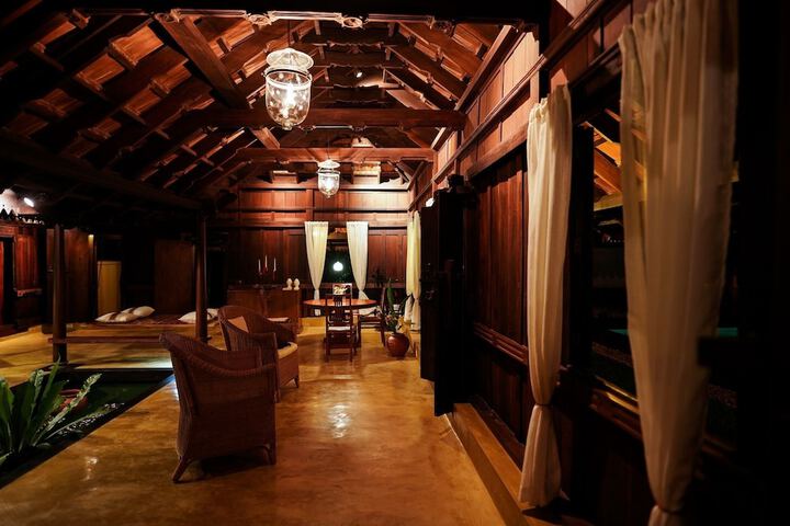Room 9 of 23