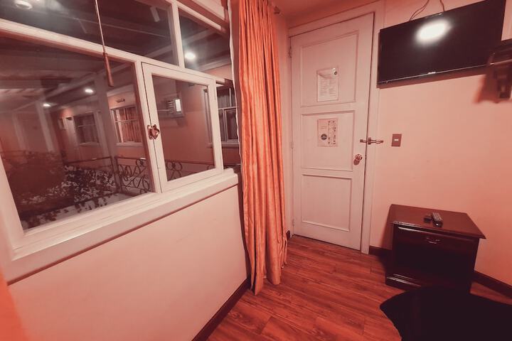 Room 40 of 105