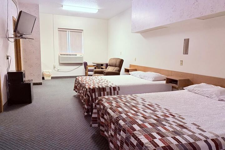 Room 9 of 24