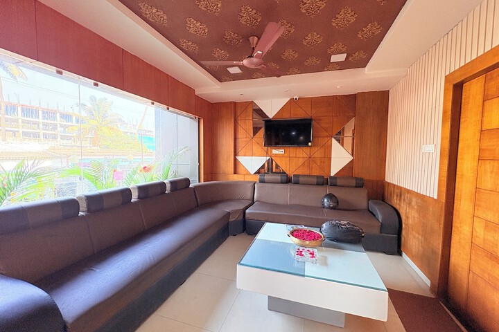 Room 12 of 26