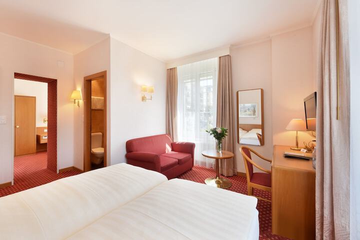 Room 20 of 65