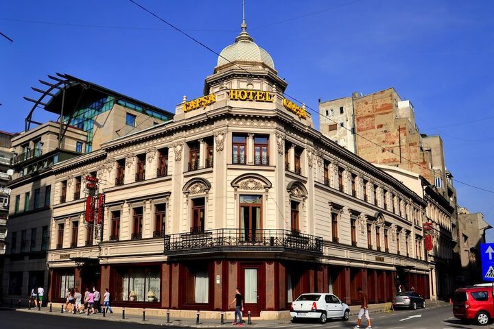 Exterior of Hotel Casa Capsa