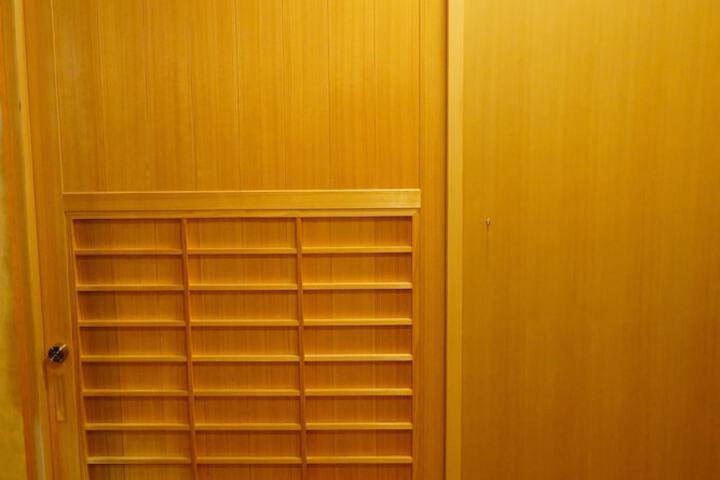 Room 8 of 67