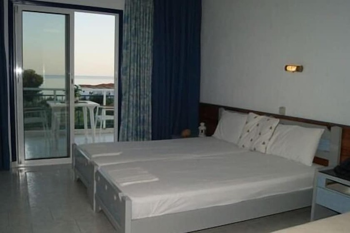 Room 5 of 43