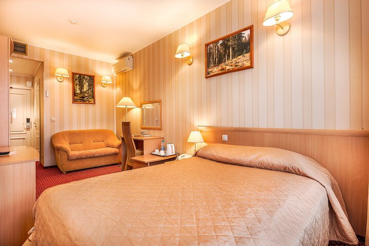 Room 26 of 79