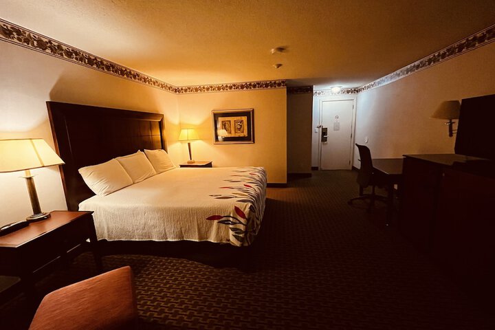 Room 21 of 43