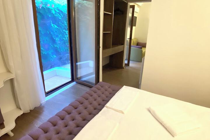 Room 21 of 63