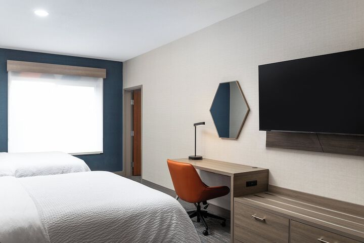 Room 12 of 56
