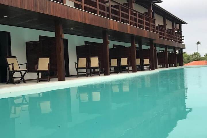Pool 10 of 22