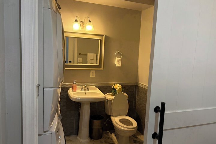 Room 21 of 21