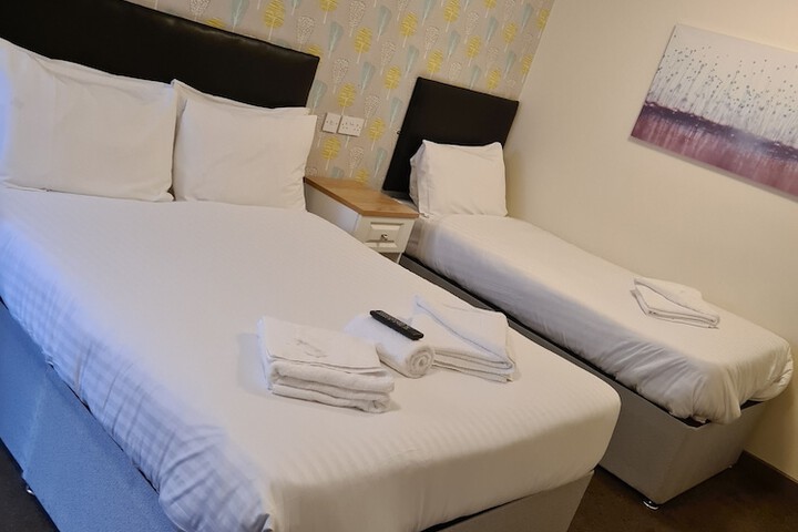 Room 4 of 23