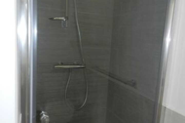 Room 3 of 8