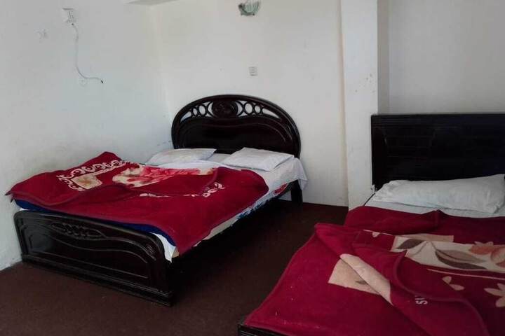 Room 3 of 11