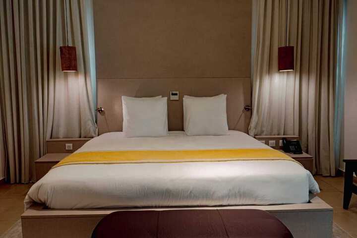 Room 2 of 49