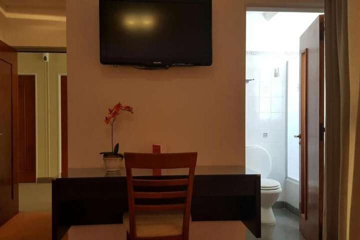 Room 20 of 40