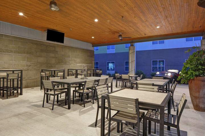 BBQ/picnic area