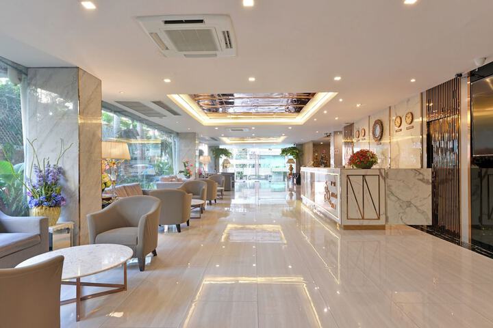 Hotel Interior 14 of 103