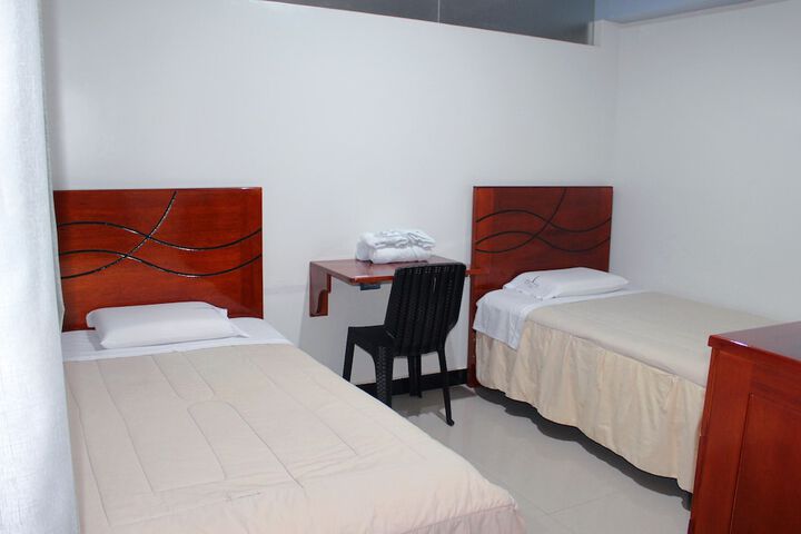 Room 6 of 43