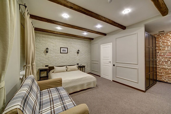 Room 16 of 78