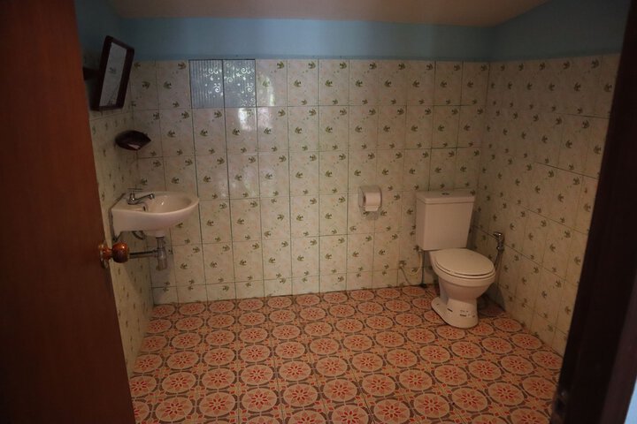 Room 35 of 43