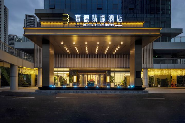 Hotel 63 of 64