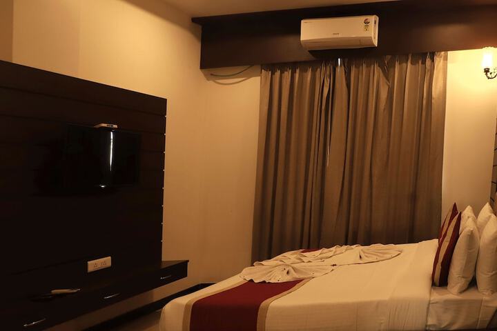 Room 5 of 27
