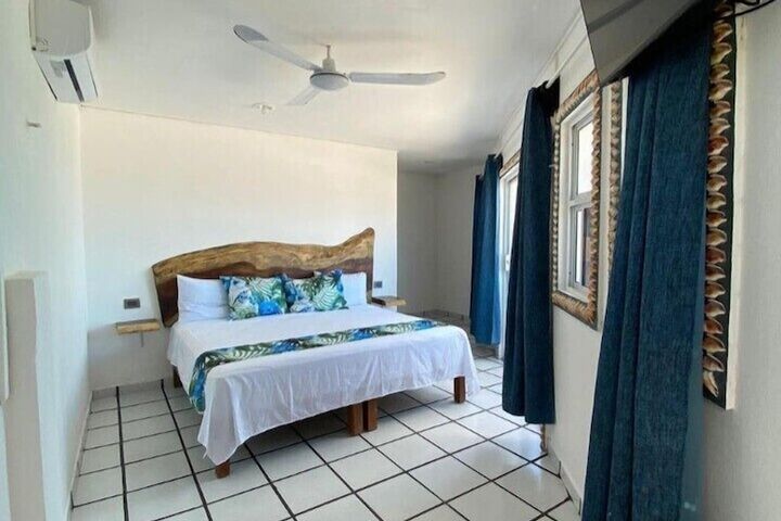Room 10 of 62