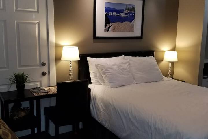 Room 390 of 828