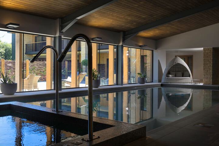 Pool 66 of 109