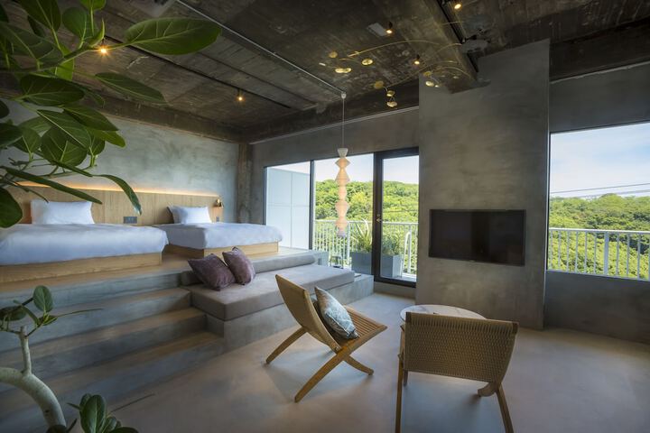 Room 2 of 41